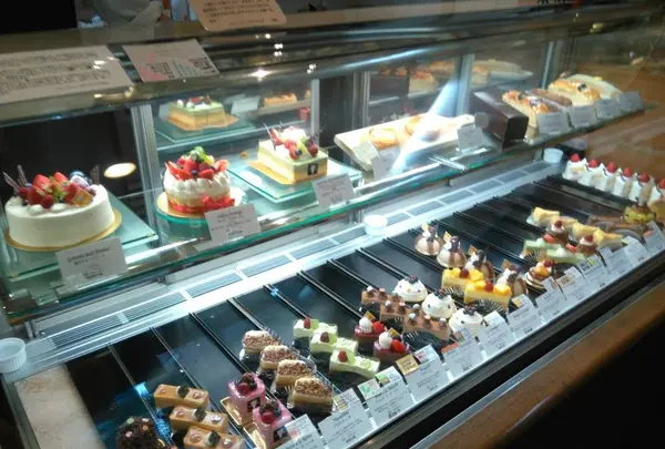 パティスリー タダシヤナギ 八雲店