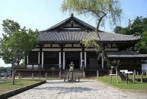 東大寺法華堂（三月堂）