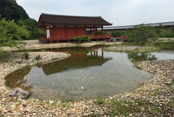 平城京左京三条二坊宮跡庭園