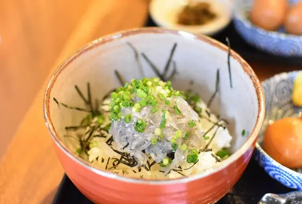 しらすカフェ 鎌倉 甚平