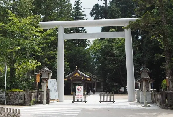 白山比咩神社