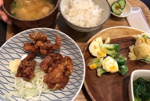 アオゾラ食堂