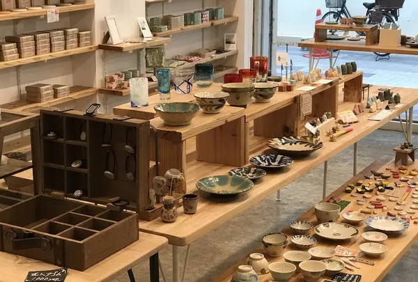 新垣瓦工場 石垣島店