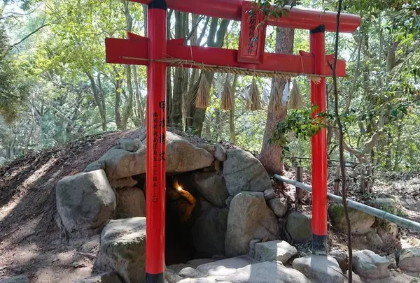 天開稲荷大明神 奥の院