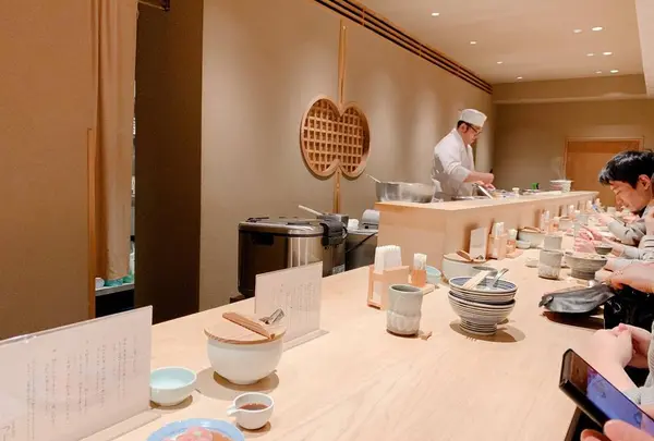 日本橋海鮮丼 つじ半 神楽坂店