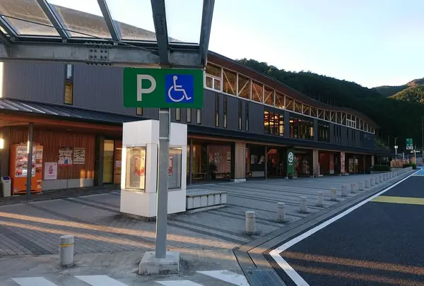 紀北パーキングエリア・始神テラス