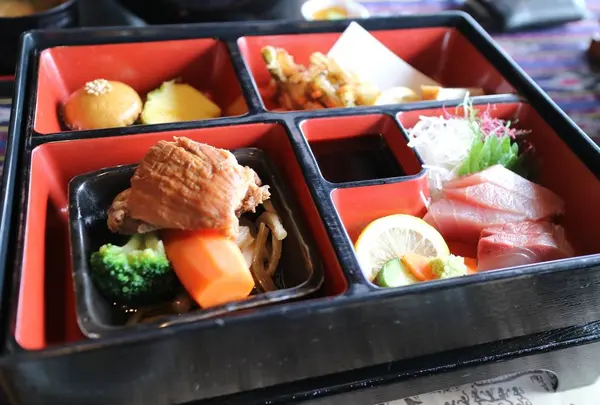 ばしゃ山村 レストラン AMAネシア