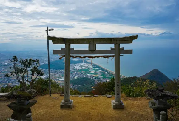 高屋神社