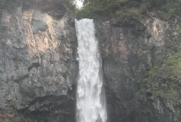 華厳の滝