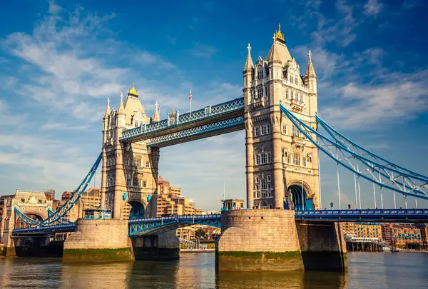 タワー・ブリッジ（Tower Bridge）の写真・動画_image_682850