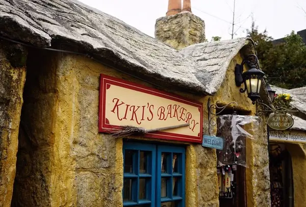 Kiki’s Bakery