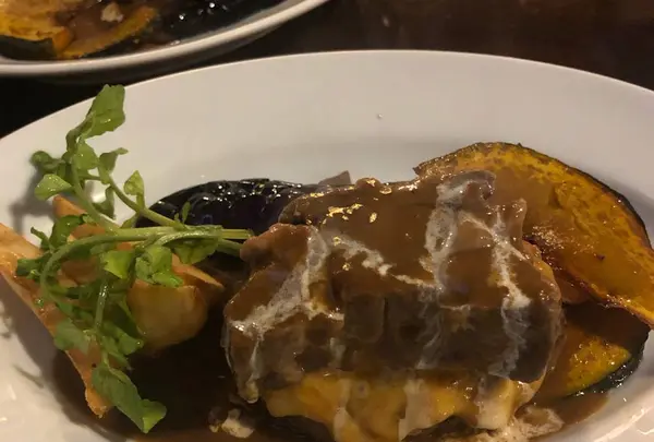A5黒毛和牛専門店 はんばーぐ ますお｜（A5黒毛和牛、ハンバーグ、ステーキ、カフェ、ランチ、自家製デミグラスソース）