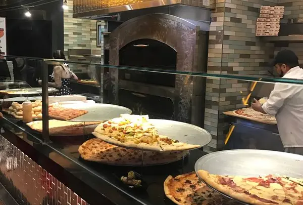 Pin-Up Pizza