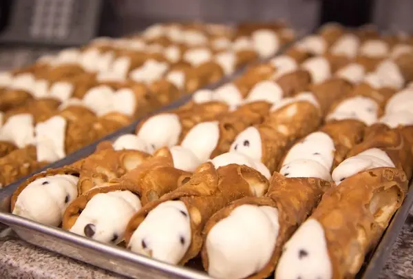 Carlo's Bake Shop