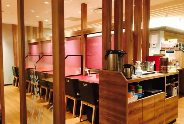 博多鶏ソバ 華味鳥 阪急うめだ本店