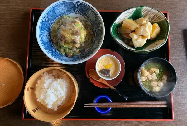 やま