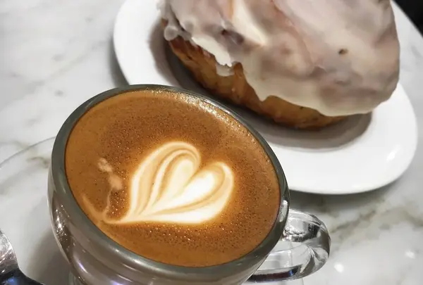 アンティコカフェアルアビス 横浜ランドマークプラザ店 （ANTICO CAFFE AL AVIS）