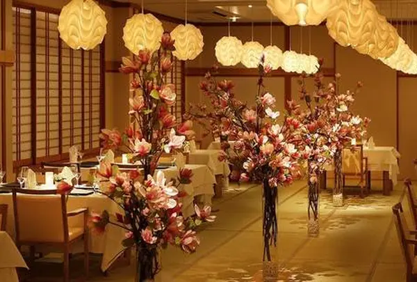 花明りの宿　月の池