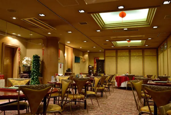 中華菜館 同發 本館