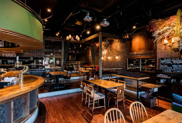 bistro & grill me at park