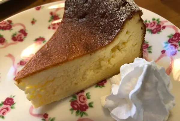 パンのある小さなカフェ いと