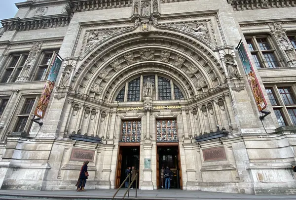 ヴィクトリア&アルバート博物館（Victoria and Albert Museum）の写真・動画_image_727255
