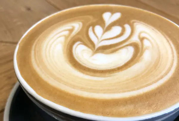 LIFT COFFEE（リフトコーヒー）ピザとカフェラテ