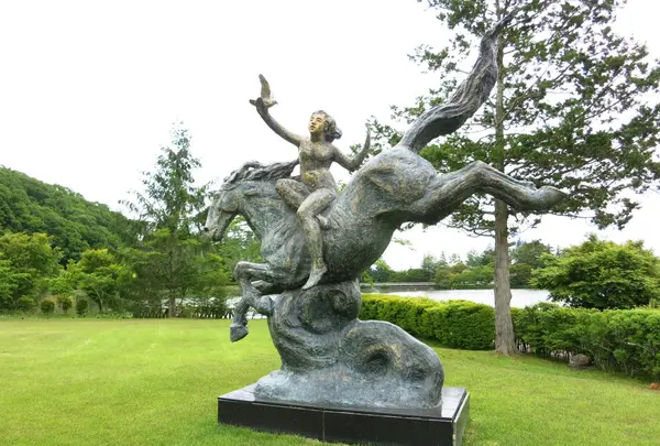 蓼科高原芸術の森彫刻公園