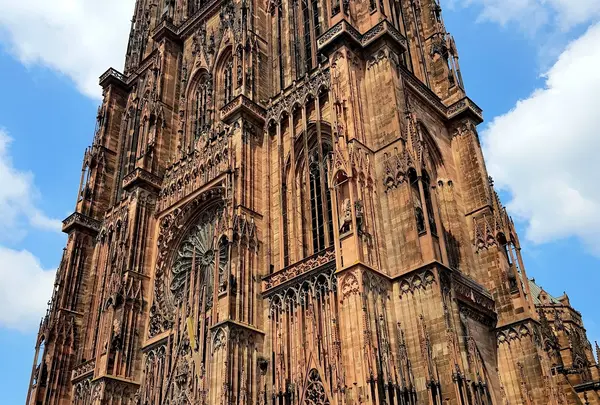 ノートルダム＝ド＝ストラスブール大聖堂（Cathédrale Notre-Dame-de-Strasbourg）
