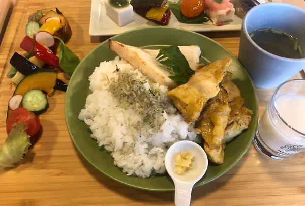 漬×麹 Haccomachi