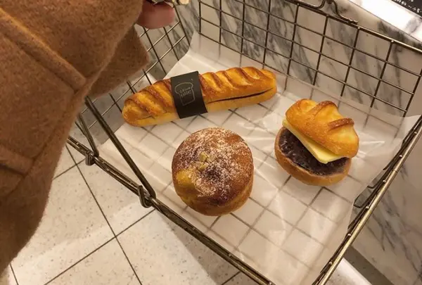 BROWN BAKERY/CAFE/BAR