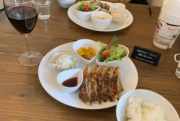 鎌倉餃子UMINECO Wine&cafe