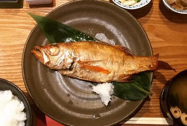 町屋ごはん 根菜料理と市場直送のお魚 東山やつはし