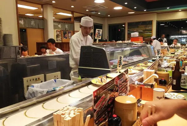 地魚回転寿司丸藤
