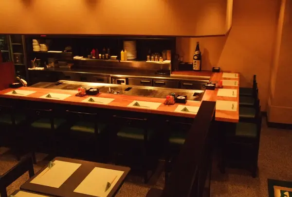 鉄板焼・お好み焼 莢（SAYA） 新宿内藤町本店