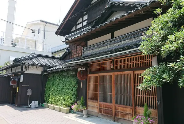 （株）吉田酒造店