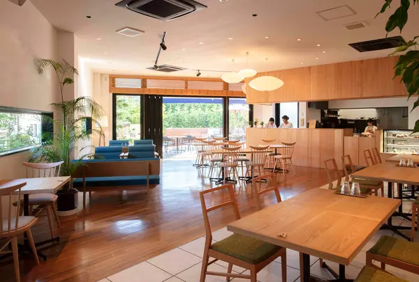 ORANGER CAFE wood