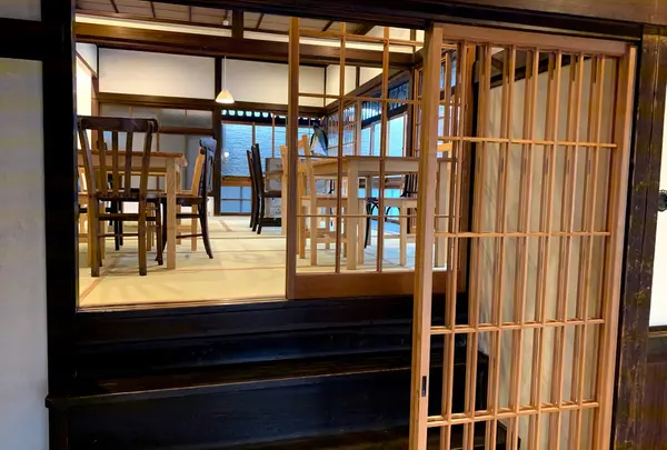 板五米店-旅とお結び-