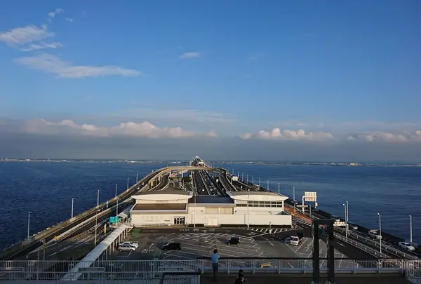 海ほたる