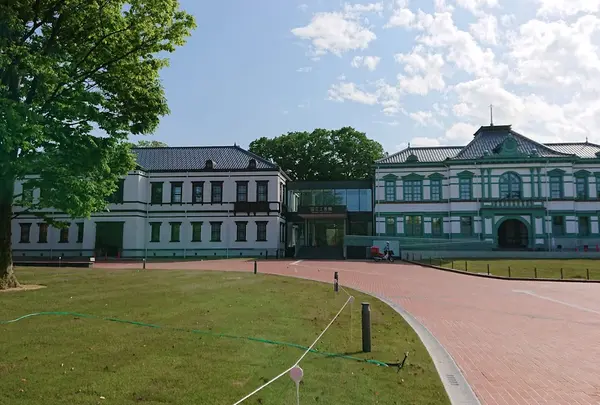 国立工芸館