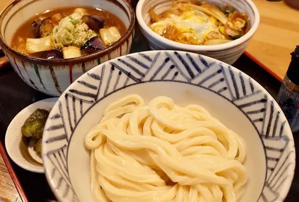 自家製おうどん 三拍子
