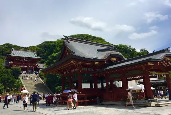 鶴岡八幡宮