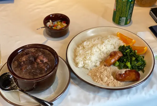 【スタジアム周辺】ブラジル料理 ベリンバウ