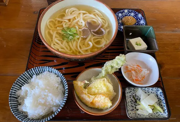 めし屋 おふくろ