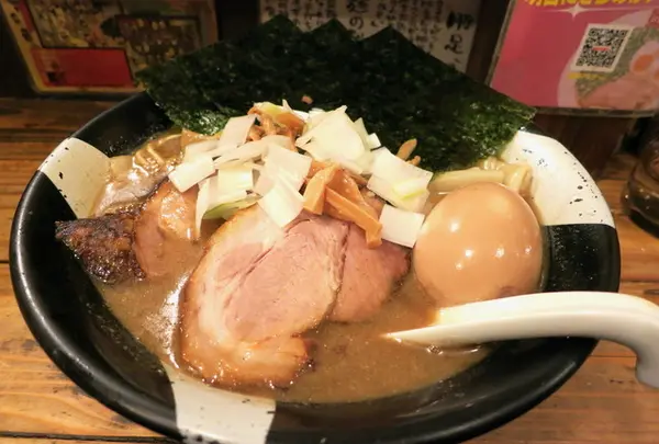 ラーメン凪 新宿煮干 新宿ゴールデン街店