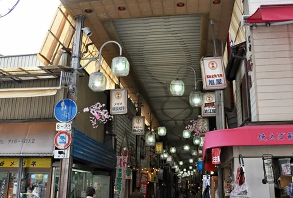 桃谷中央商店街