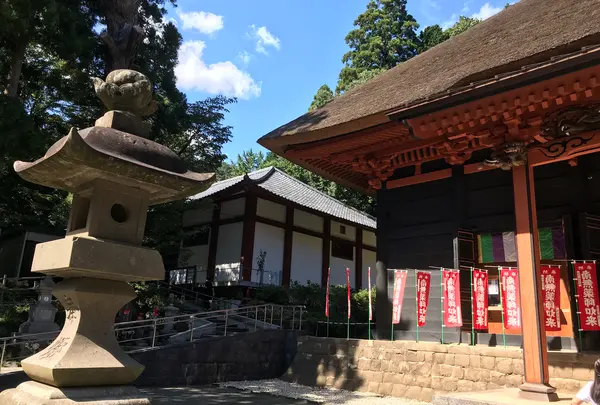 宝城坊日向薬師