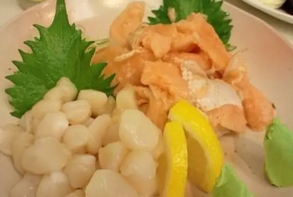 鉄火丼 鶴 中央通り店