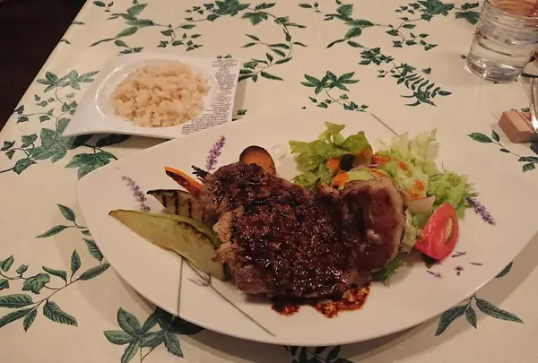 レストラン カズラベ