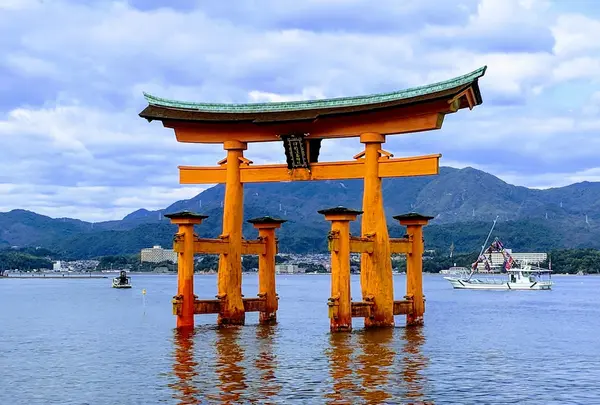 厳島神社